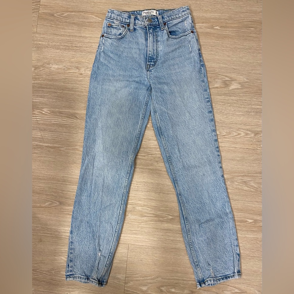 Abercrombie Ultra High Rise 90s Straight Leg Jeans